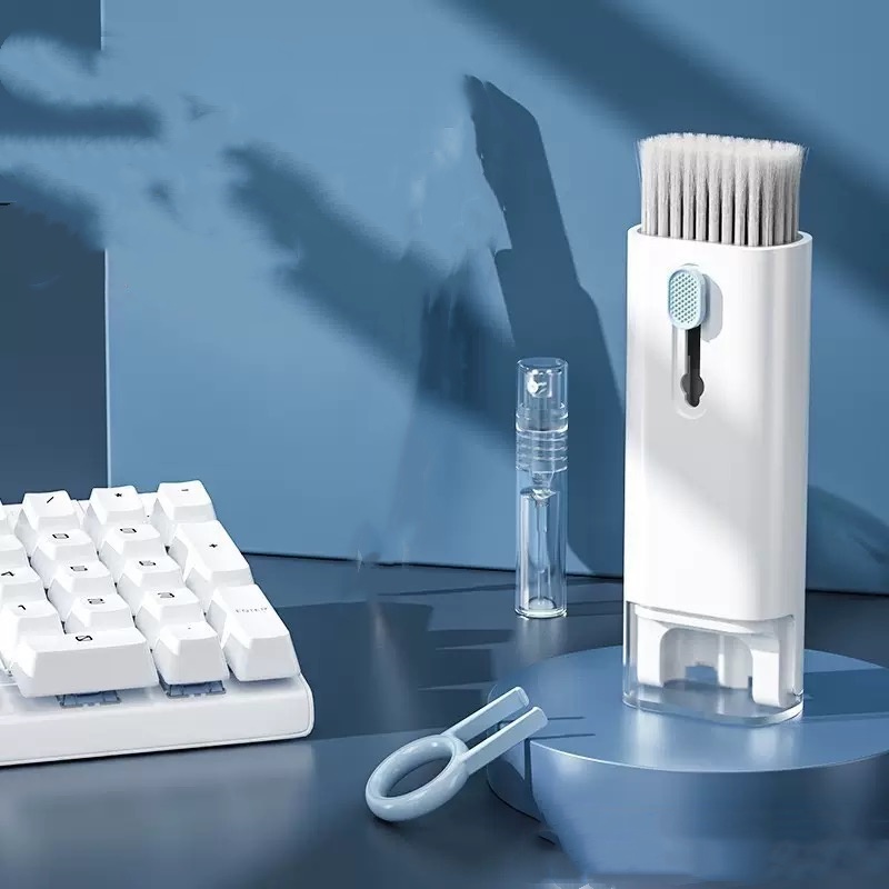 Laptop Extra Accessories - 7 in 1 Cleaning Kit Computer